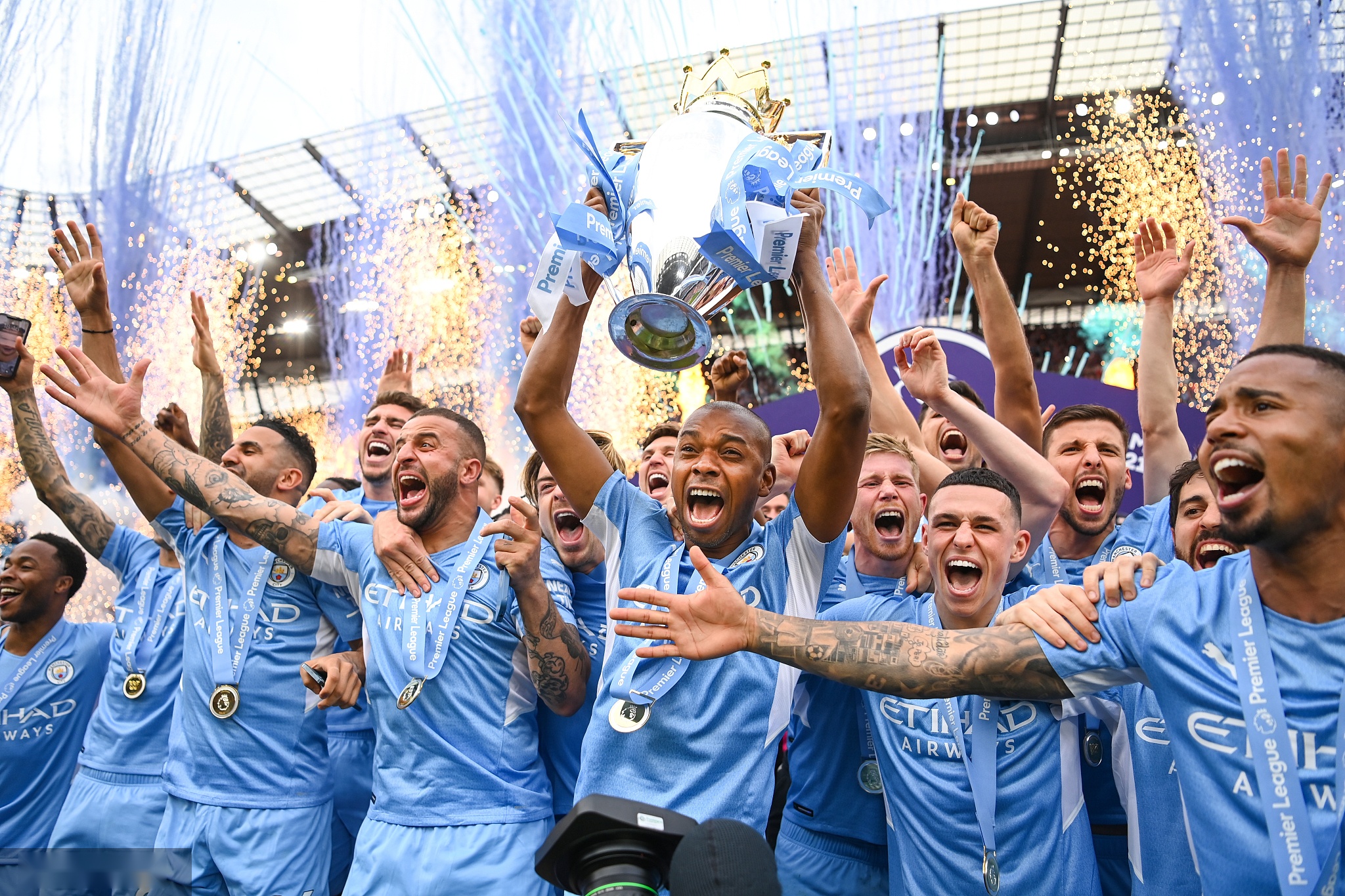 多方支持共 多方支持共